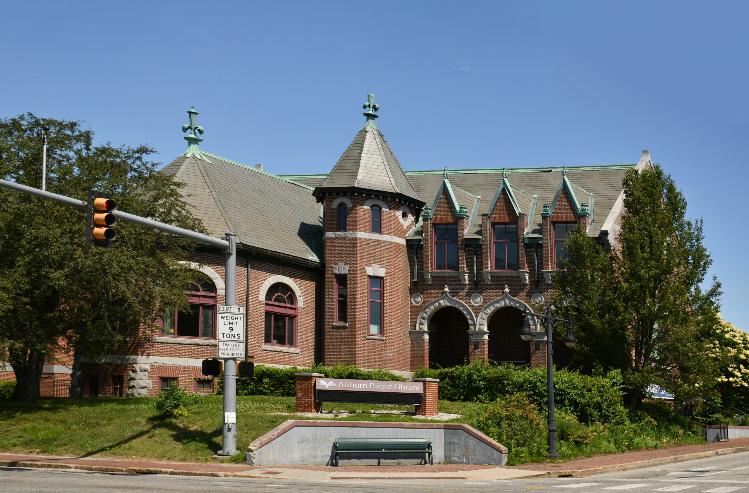 Auburn Public Library